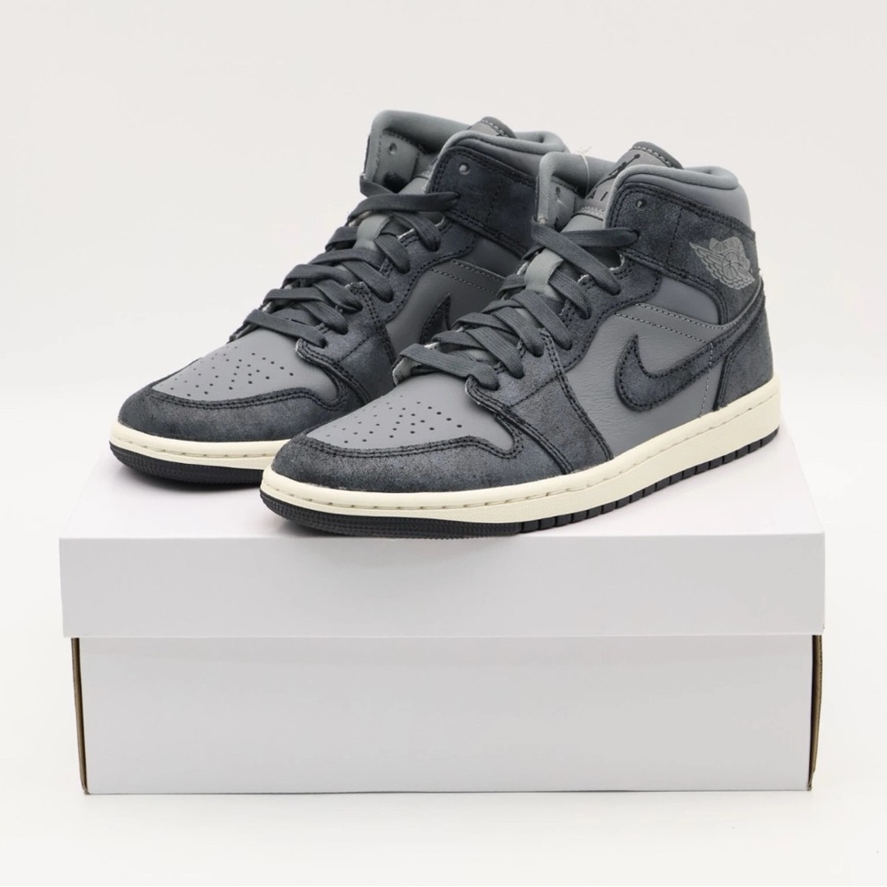 Size 8.0 - Air Jordan 1 Mid Distressed Smoke Grey W Sneaker